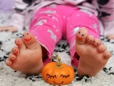 40 fun activities for toddlers (and parents who are rubbish at crafts) – The Mummy Bubble