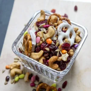Homemade Wild Birds Trail Mix recipes for attracting birds in your garden.